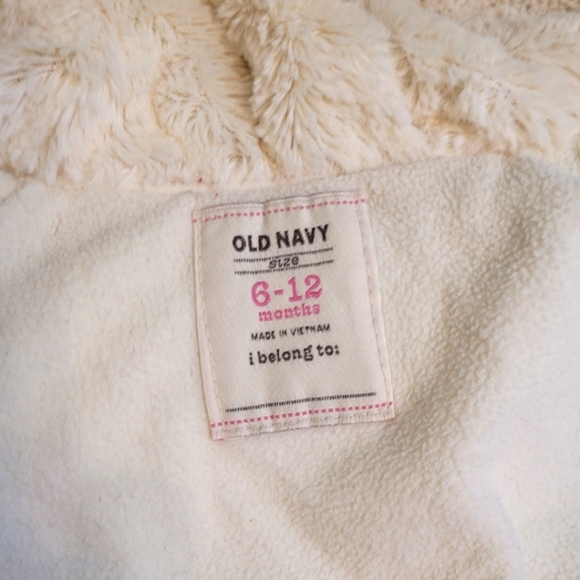 Old Navy puffer coat. - Picture 4 of 5